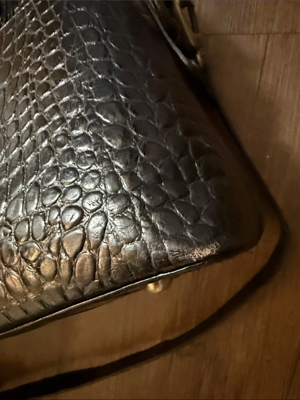 Franklin Covey Black Genuine Leather Croc-Embossed Shoulderbag/Satchel